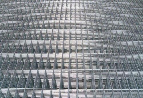 鋼板網(wǎng)與鋼絲網(wǎng)有哪些區(qū)別